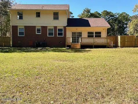 422 Pine Valley Road Jacksonville NC 28546