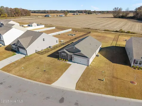 4449 Marthas Village Lane Ayden NC 28513