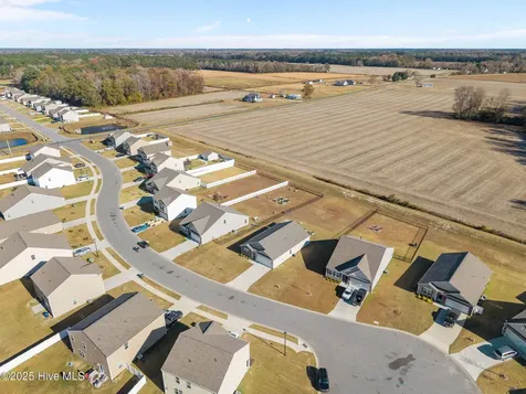 4449 Marthas Village Lane Ayden NC 28513