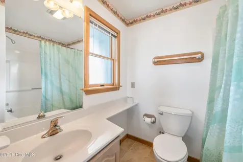 721 Crown Point Circle Corolla NC 27927