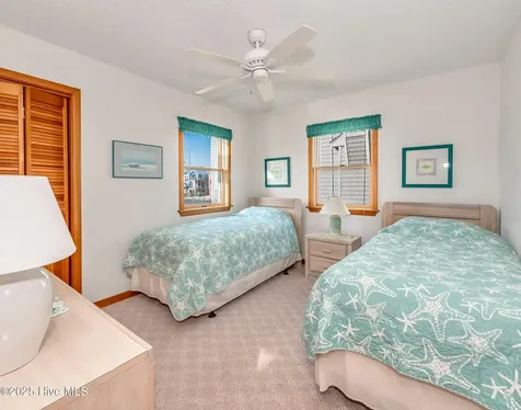 721 Crown Point Circle Corolla NC 27927