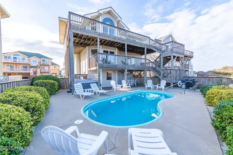 721 Crown Point Circle Corolla NC 27927
