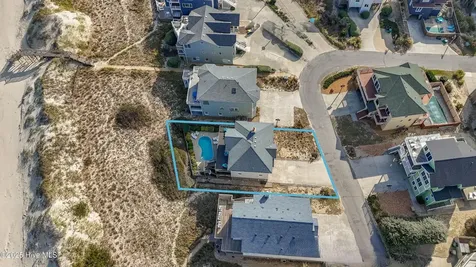 721 Crown Point Circle Corolla NC 27927