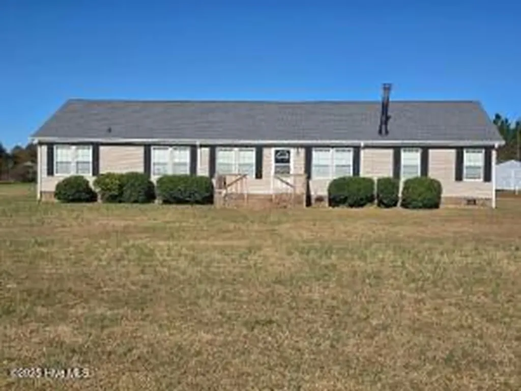 394 Bullard Pit Circle Autryville NC 28318