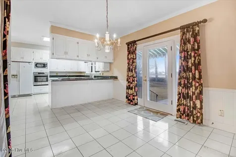 702 Hillcrest Drive Mount Olive NC 28365