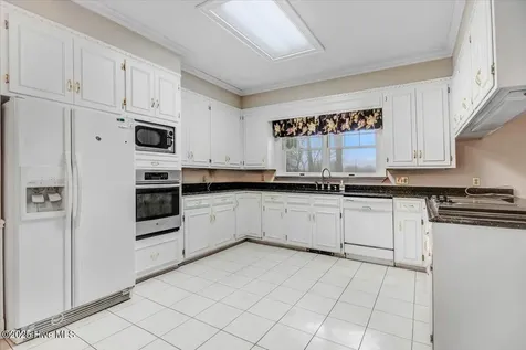 702 Hillcrest Drive Mount Olive NC 28365