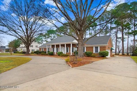702 Hillcrest Drive Mount Olive NC 28365