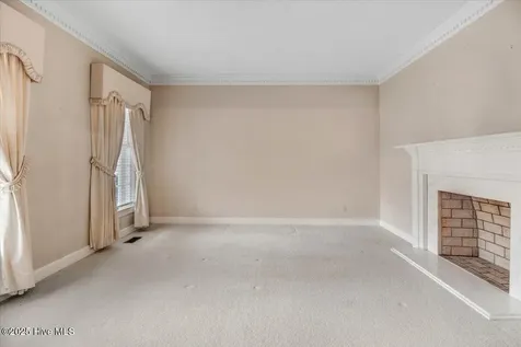 702 Hillcrest Drive Mount Olive NC 28365