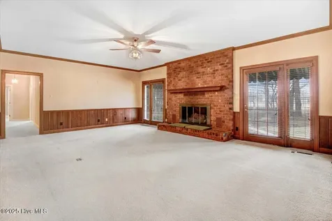702 Hillcrest Drive Mount Olive NC 28365