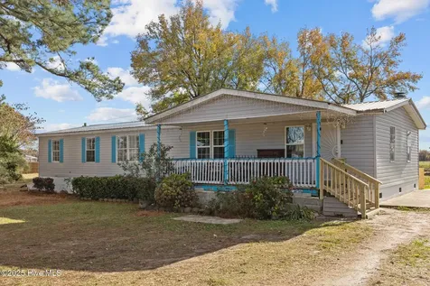 1095 James Road Robersonville NC 27871