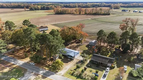 1095 James Road Robersonville NC 27871