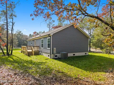 3343 Marlin Drive SE Bolivia NC 28422