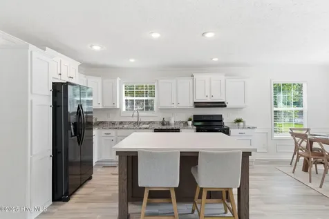 3343 Marlin Drive SE Bolivia NC 28422