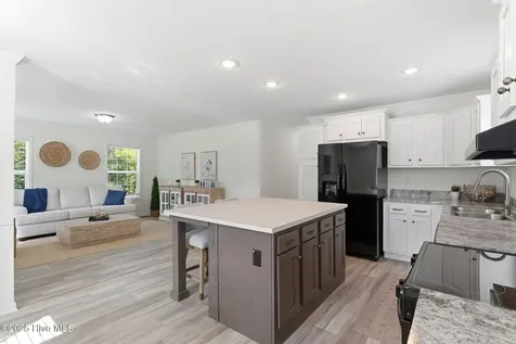 3343 Marlin Drive SE Bolivia NC 28422