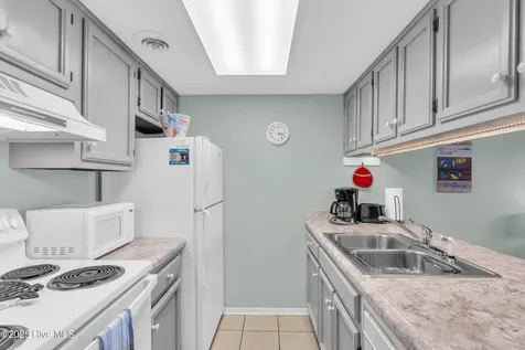 200 Lake Park Boulevard S Carolina Beach NC 28428
