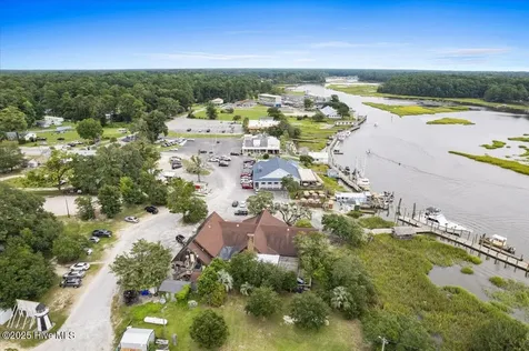 9200 Island Shore Avenue Calabash NC 28467