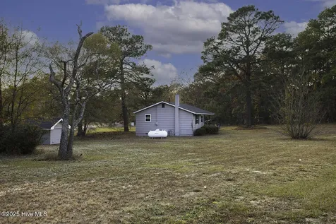 4050 Doc Bennett Road Fayetteville NC 28306
