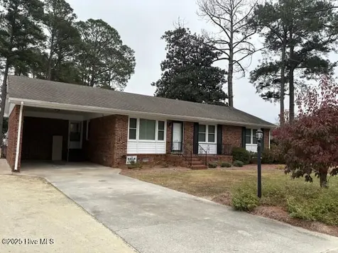 1729 Holly Ridge Road Kinston NC 28504