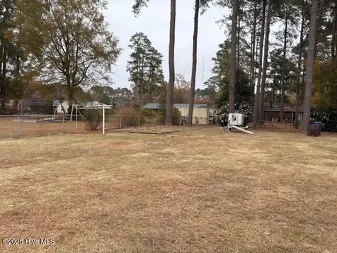 1729 Holly Ridge Road Kinston NC 28504