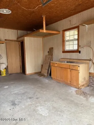 1729 Holly Ridge Road Kinston NC 28504