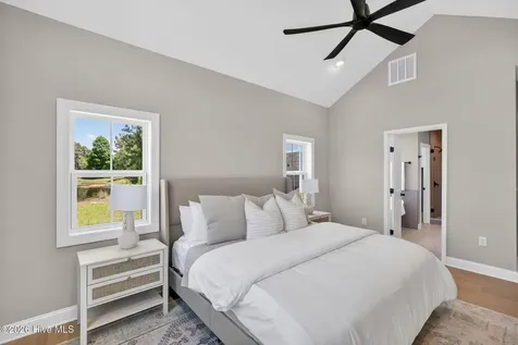 2978 Golf Lake Drive SW Supply NC 28462