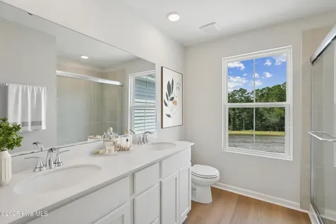 8 E Pioneer Way Hampstead NC 28443