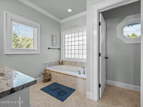 6414 Ocean Drive Emerald Isle NC 28594