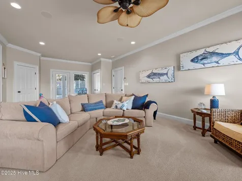 6414 Ocean Drive Emerald Isle NC 28594