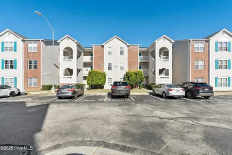 807 March Court Wilmington NC 28405