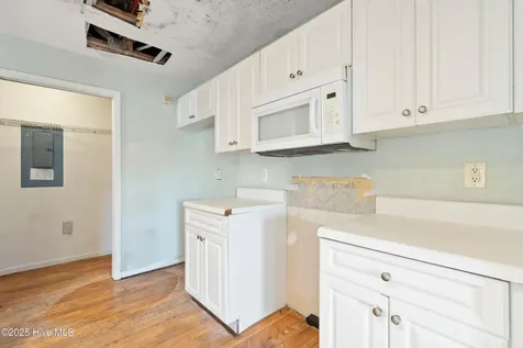 807 March Court Wilmington NC 28405