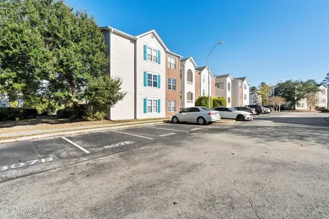 807 March Court Wilmington NC 28405