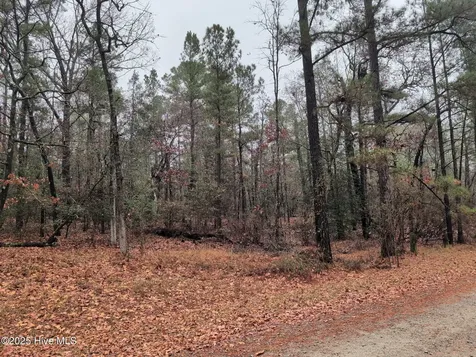 1211 Laurel Circle Vass NC 28394