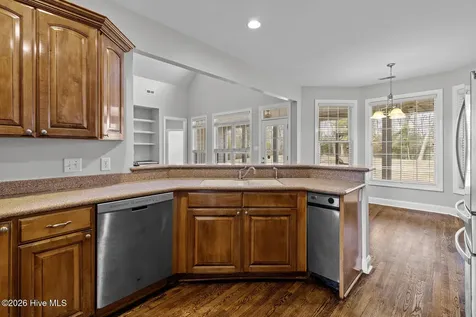 237 Country Squire Lane Jacksonville NC 28540