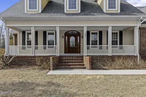237 Country Squire Lane Jacksonville NC 28540
