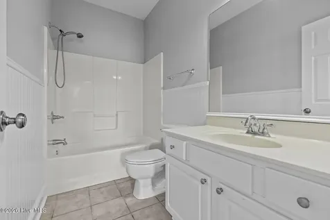 237 Country Squire Lane Jacksonville NC 28540
