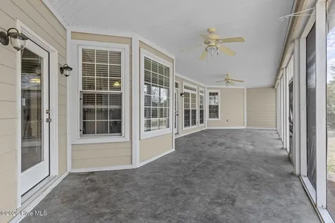 237 Country Squire Lane Jacksonville NC 28540
