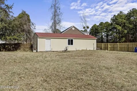 237 Country Squire Lane Jacksonville NC 28540