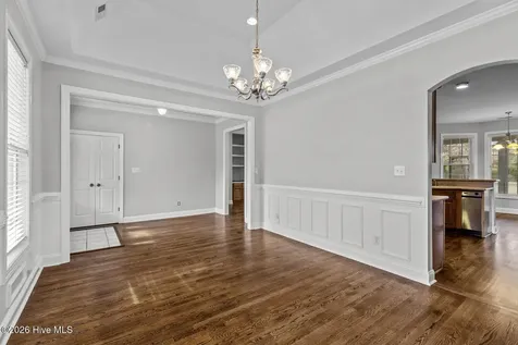 237 Country Squire Lane Jacksonville NC 28540
