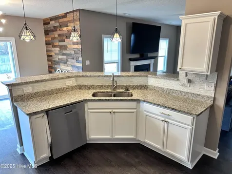820 Tuscarora Trail Jacksonville NC 28546