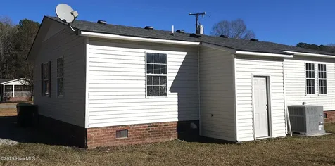 809 1st Street E Ahoskie NC 27910