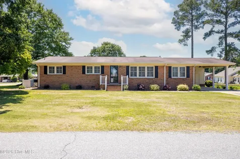 402 Willow Road Clinton NC 28328