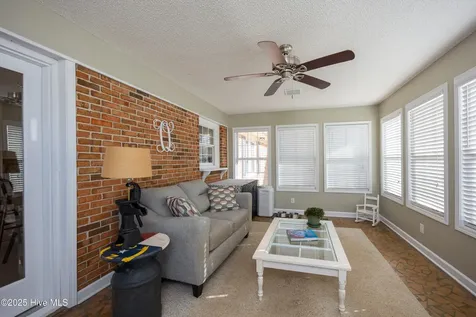 402 Willow Road Clinton NC 28328