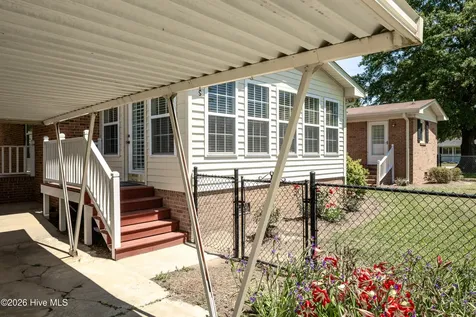 402 Willow Road Clinton NC 28328