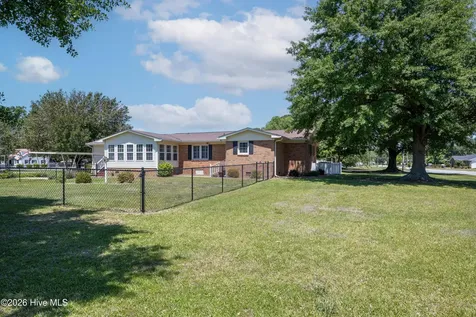 402 Willow Road Clinton NC 28328