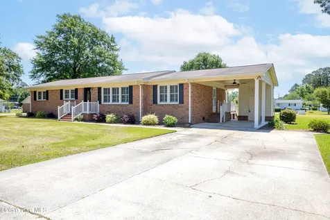 402 Willow Road Clinton NC 28328