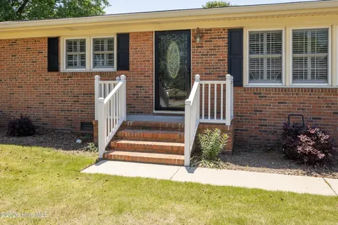 402 Willow Road Clinton NC 28328