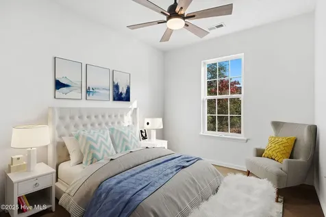161 NE 7th Street Oak Island NC 28465