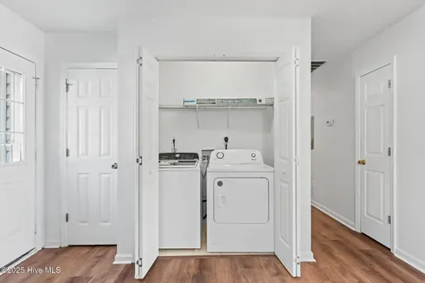 161 NE 7th Street Oak Island NC 28465