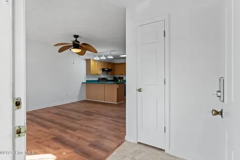 161 NE 7th Street Oak Island NC 28465