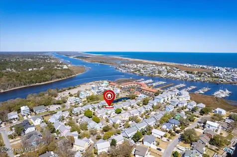215 Silver Sloop Way Carolina Beach NC 28428